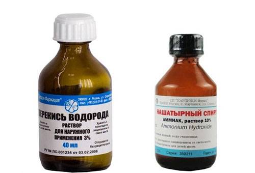 Chlorure d'ammonium et peroxyde d'hydrogène