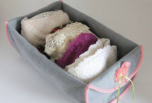 Panier pour les sous-vêtements féminins