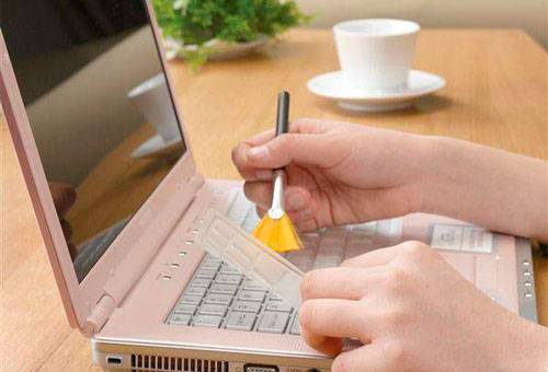 méthode de nettoyage du clavier