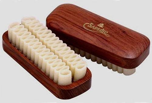 Brosse de nettoyage en daim