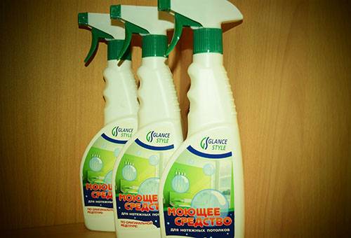 Détergent pour plafonds suspendus