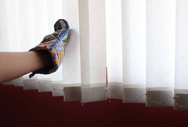 Nettoyage des stores verticaux