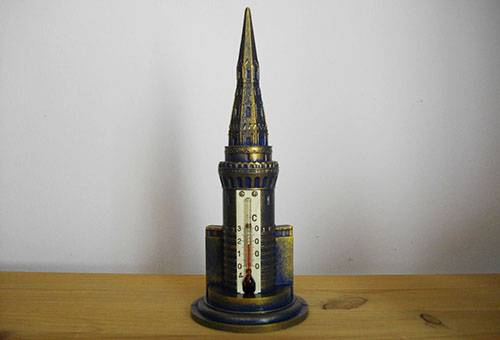 Thermomètre intérieur indique 17 degrés