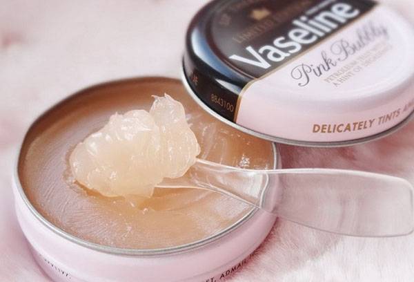 Vaseline cosmétique