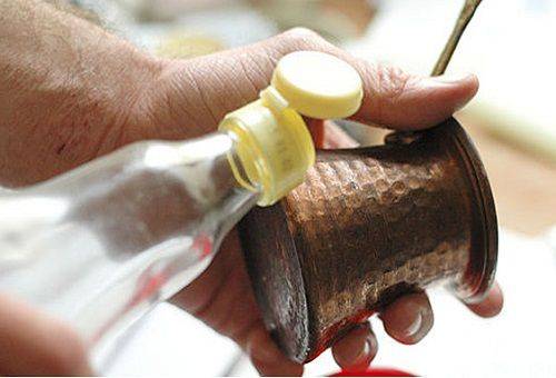 nettoyage de vinaigre de laiton