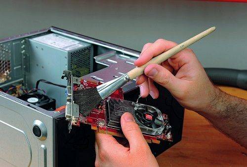 nettoyage de la carte d'ordinateur