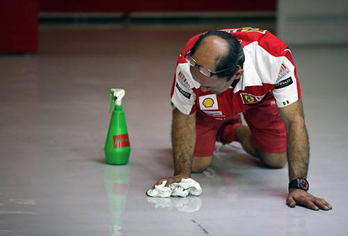 Nettoyage des sols après réparation