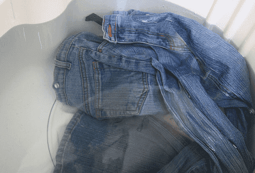 jeans imbibés d'eau