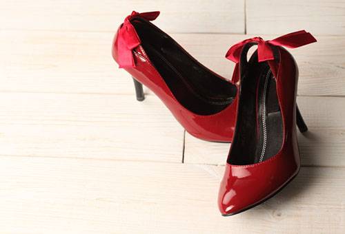 Chaussures en cuir verni