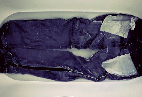 jeans imbibés d'eau