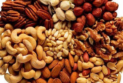 noix de différentes qualités