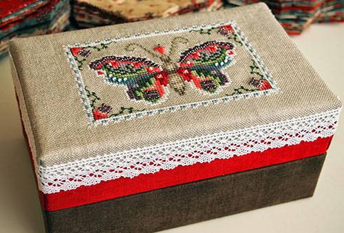 Boîte à broder