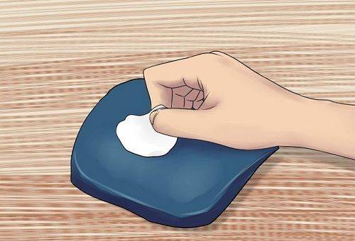 enlèvement de colle autocollant