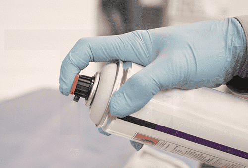 Pulvérisation de mastic de silicone