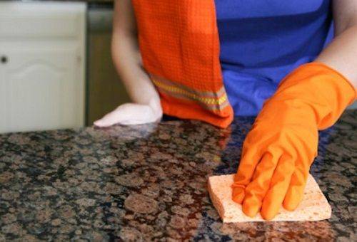 nettoyage du plan de travail