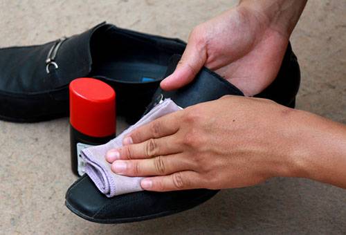 Traitement de chaussures spéciales