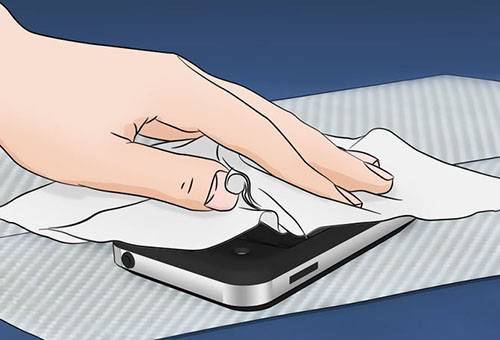 Séchage d'un téléphone tombé dans l'eau