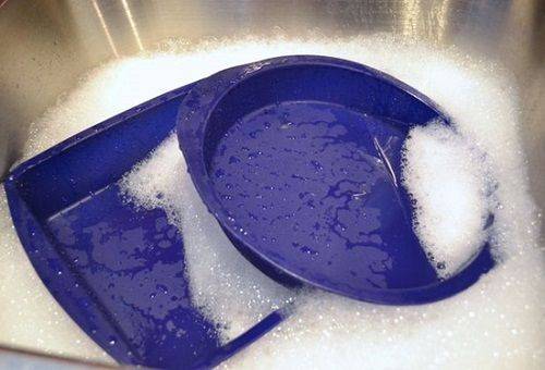 nettoyage des moules en silicone