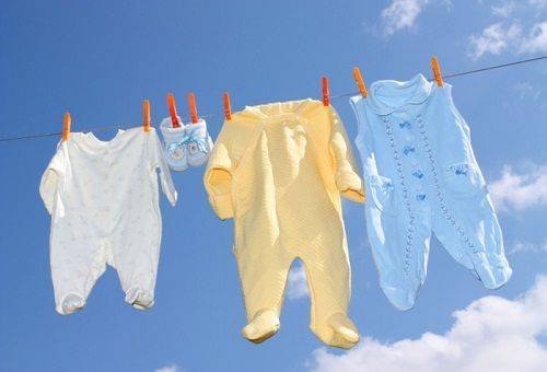 vêtements de bébé