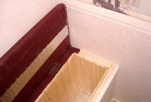 cave maison sur le balcon