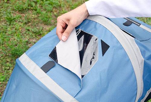 Partie de poussette détachable