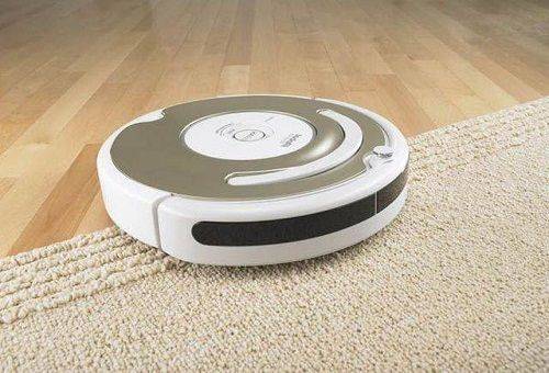 aspirateur robot blanc