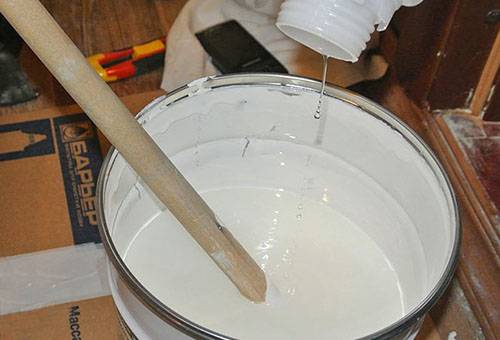 Émail pour la restauration de la plomberie