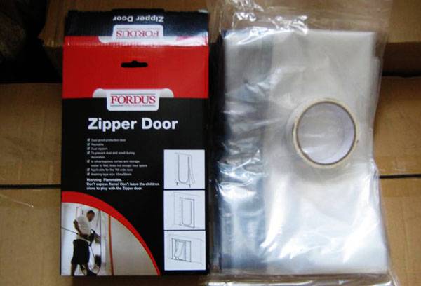 Film de protection des fenêtres et des portes pendant la réparation