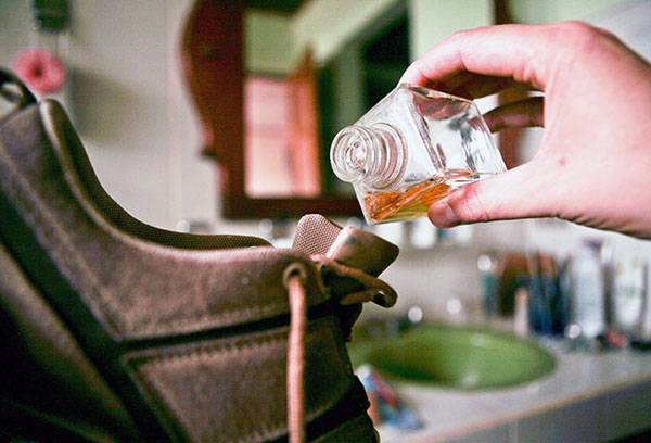 Huile essentielle odeur de chaussure