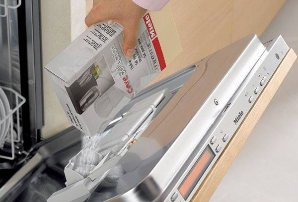 Recharger le sel au lave-vaisselle