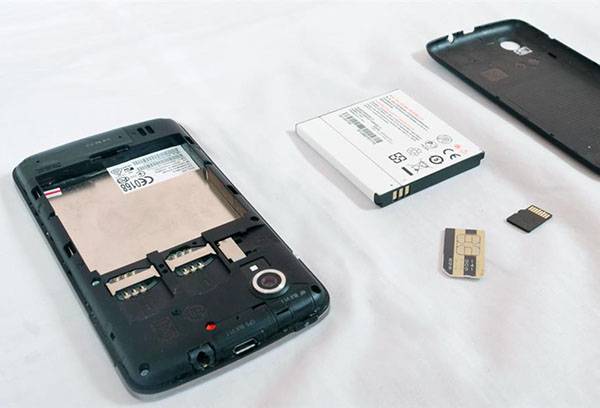 Séchage du téléphone après contact avec de l'eau