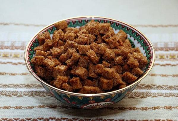 Craquelins faits maison de pain de seigle