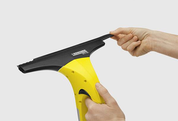 Remplacement des balais d'essuie-glace Karcher