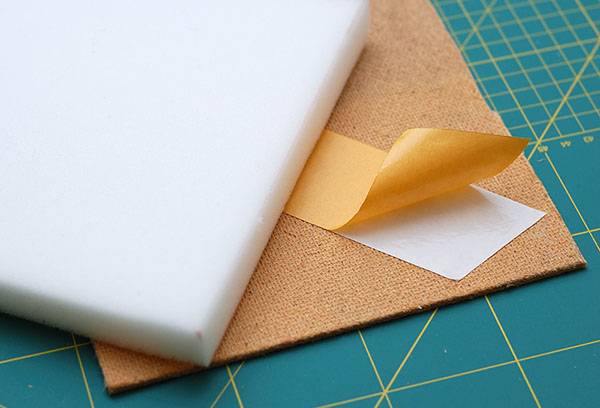 Caoutchouc mousse mince