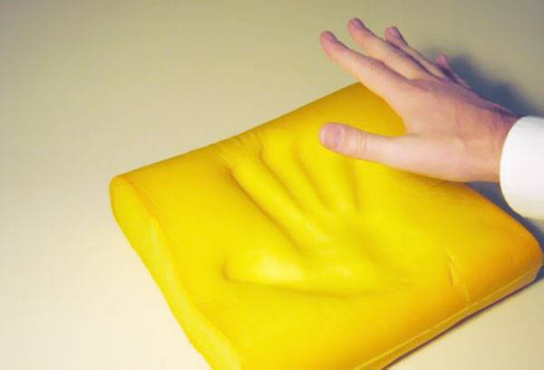 Mousse de polyuréthane à mémoire