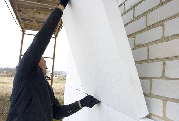 Isolation de façade avec mousse