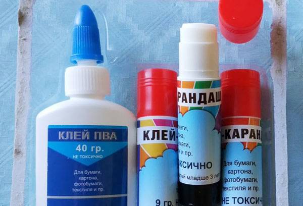 Types de colle de papeterie