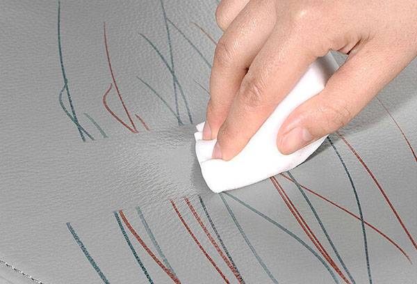 L'utilisation d'une éponge de mélamine