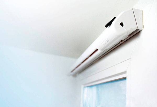 Valve d'alimentation par la fenêtre