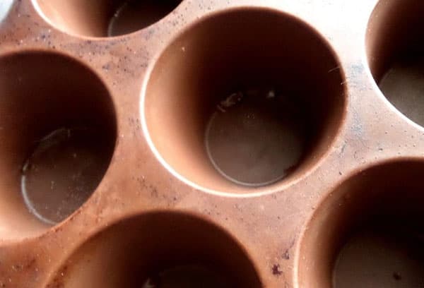 Moule en silicone avec traces de crèche