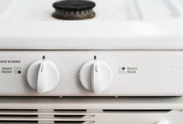 Nettoyage de la cuisinière