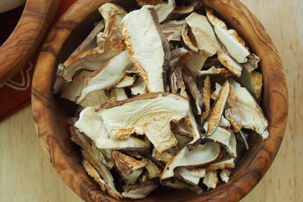 Champignons séchés