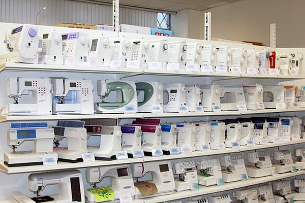 Assortiment de machines à coudre