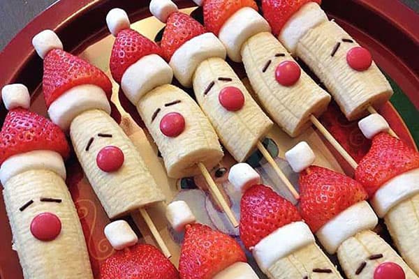 Figurines de Noël en fruits