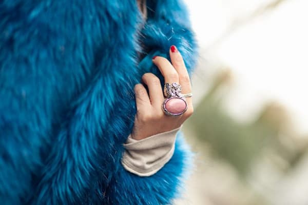 Manteau de fausse fourrure