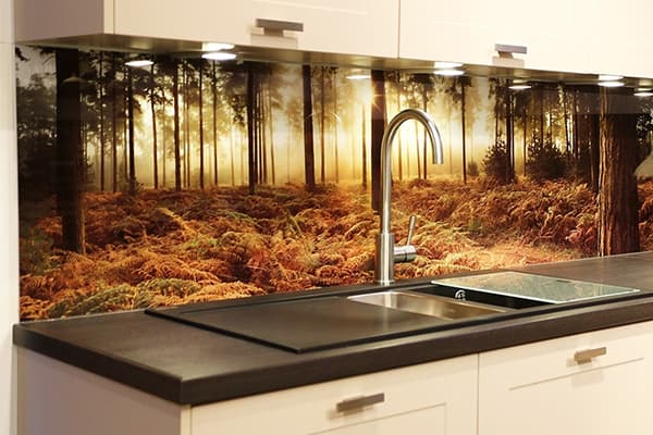 Tablier écorché dans la cuisine