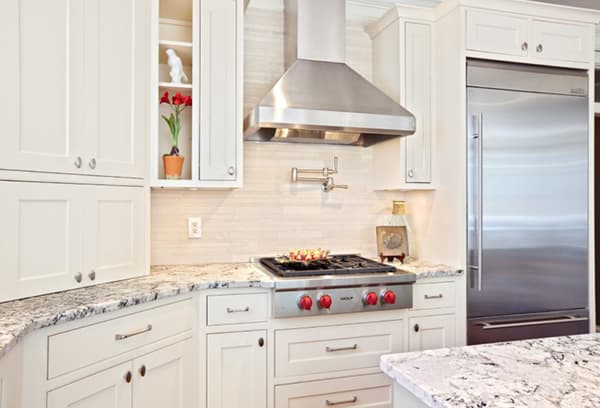 Hotte aspirante avec corps en aluminium