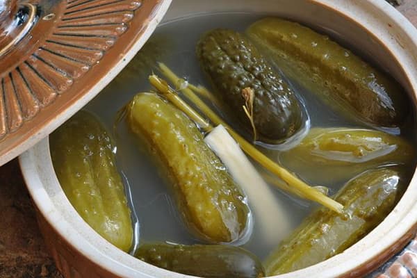 Concombres en saumure