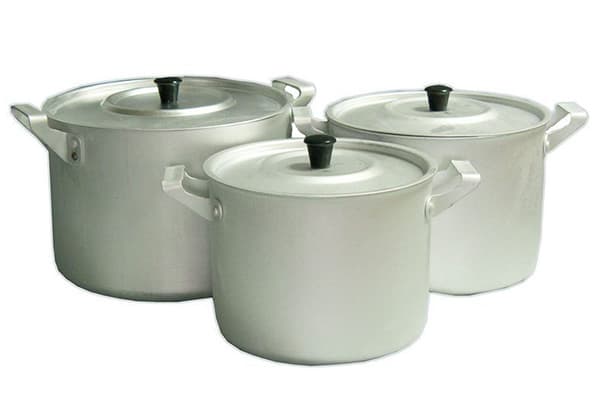 Pots en aluminium