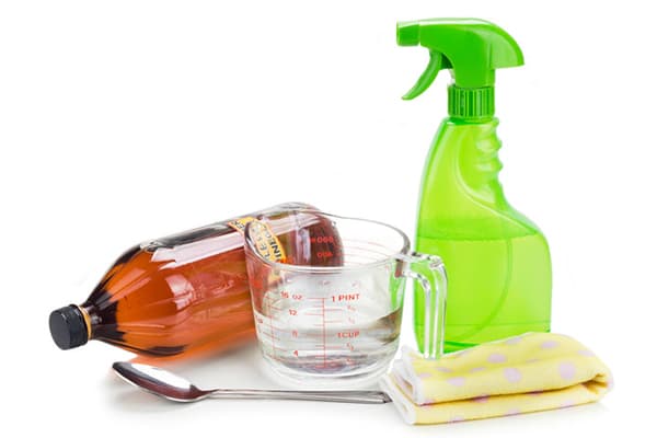 Préparation d'une solution d'ammoniac pour le lavage des vitres